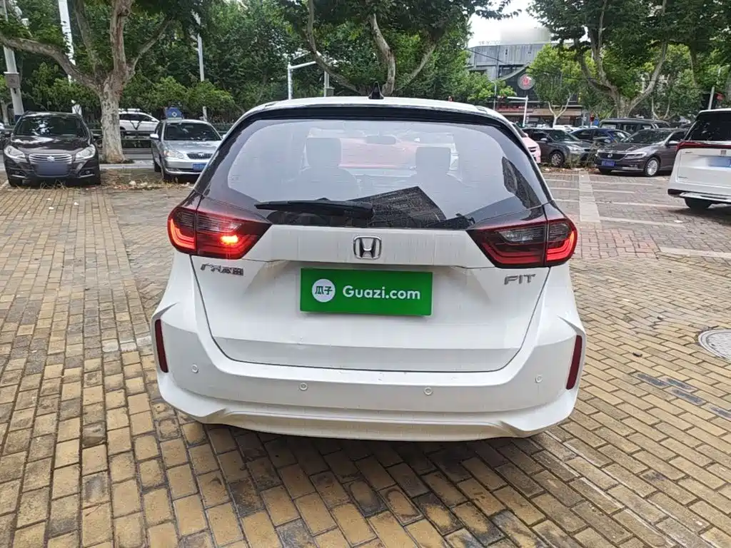 Honda Fit — миниатюра 6
