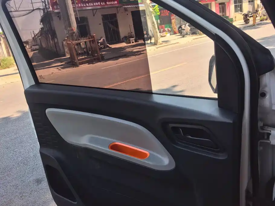 Wuling MINIEV — миниатюра 7
