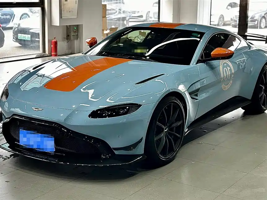 Aston Martin V8 Vantage 2020