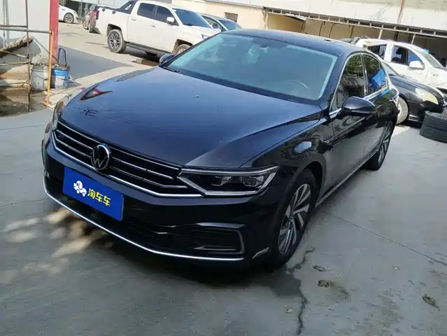 VOLKSWAGEN MAGOTAN GTE PLUG IN HYBRID 2023