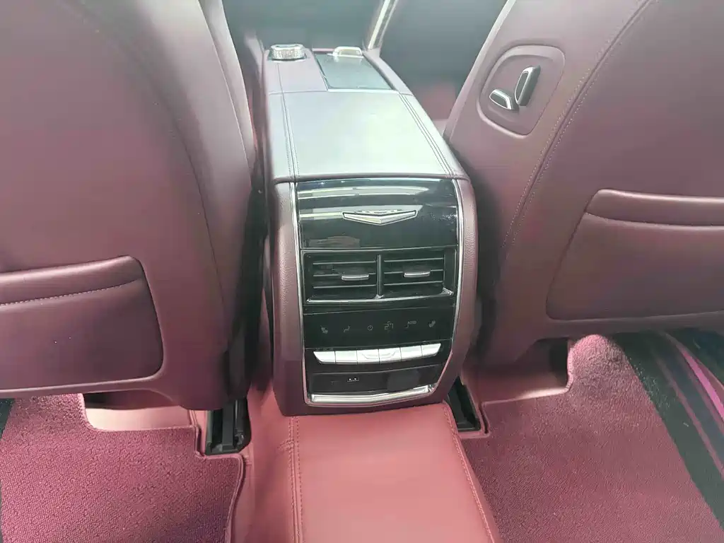 Cadillac CT6 — миниатюра 12