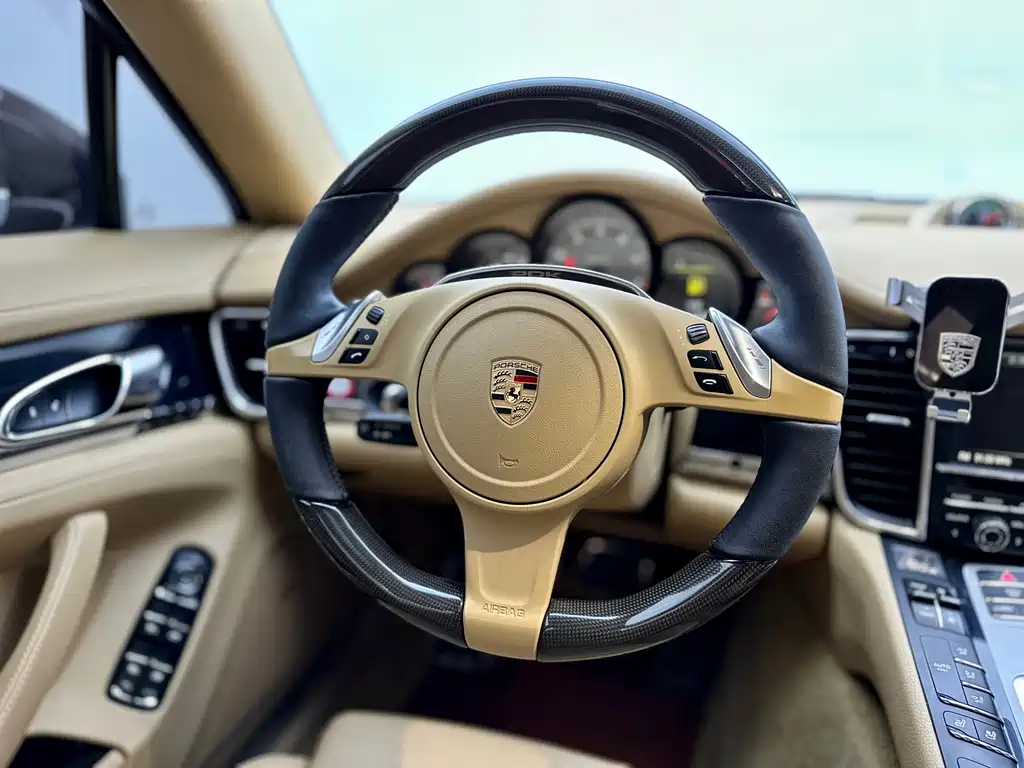 Porsche Panamera — миниатюра 8