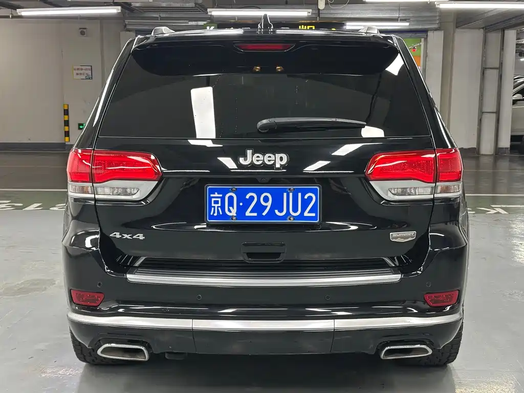 Jeep Grand Cherokee (Import) — миниатюра 4