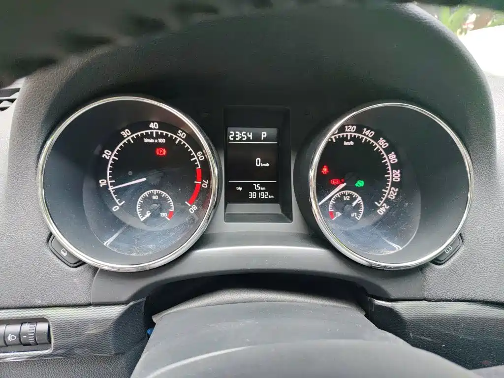 Skoda Yeti — миниатюра 14