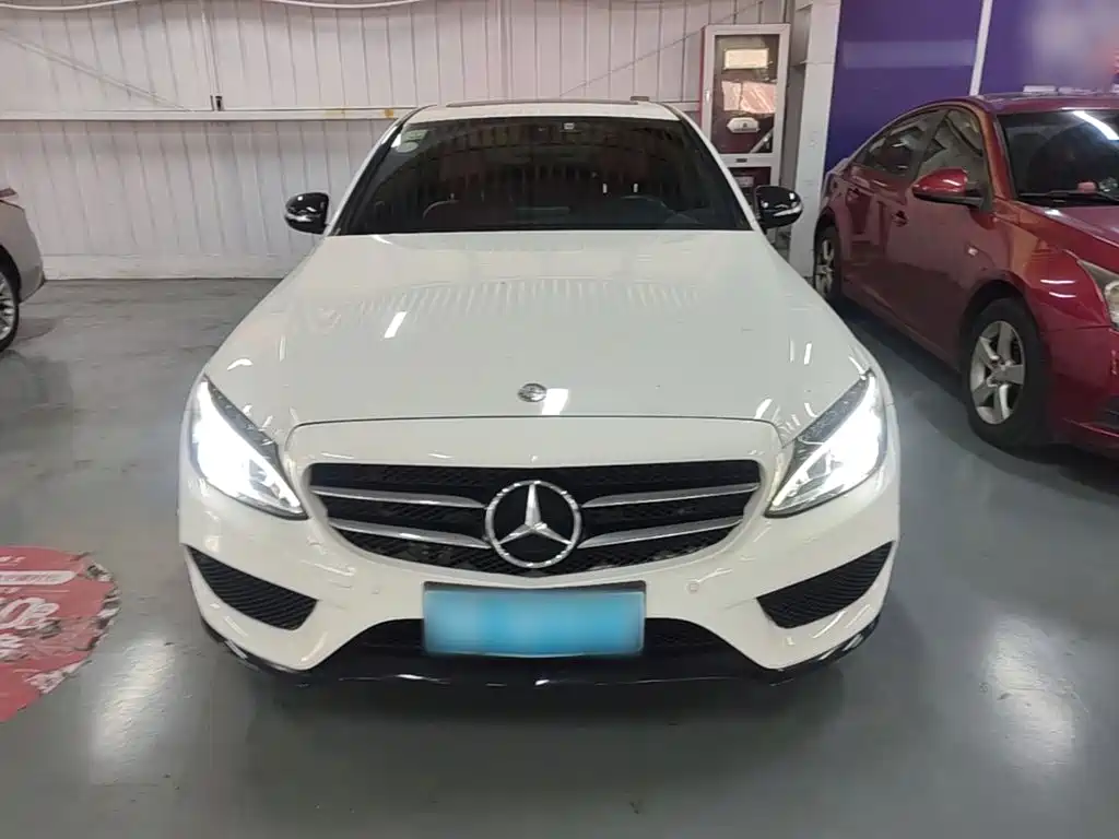 Mercedes-Benz C-Class — миниатюра 3