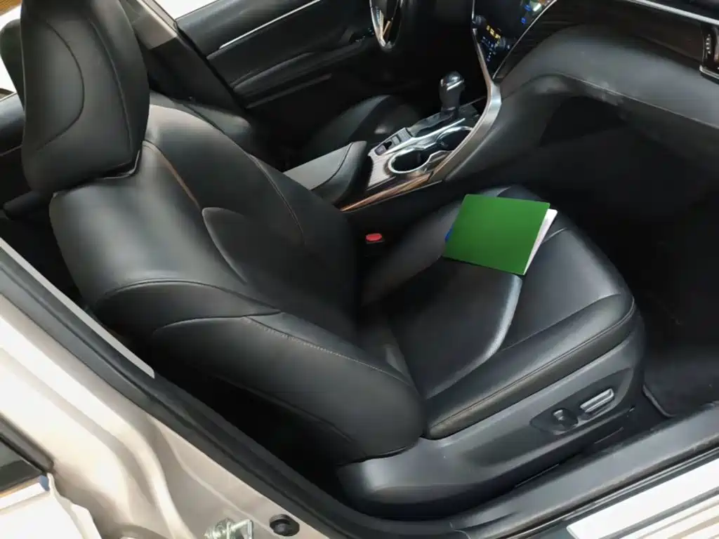 Toyota Camry — миниатюра 25