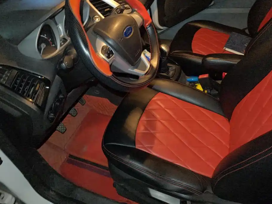 Ford Ecosport — миниатюра 9