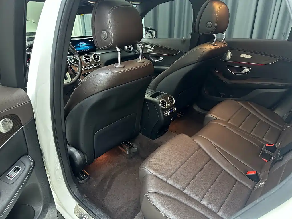 Mercedes-Benz GLC — миниатюра 10
