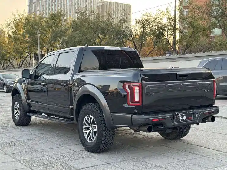 Ford F-150 Raptor — миниатюра 2