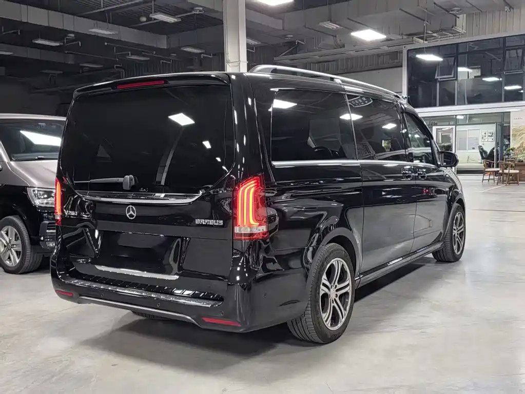 Mercedes-Benz V-Class — миниатюра 15