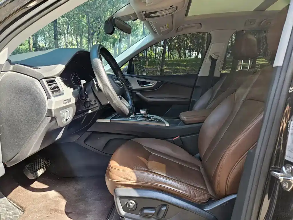 Audi Q7 — миниатюра 6