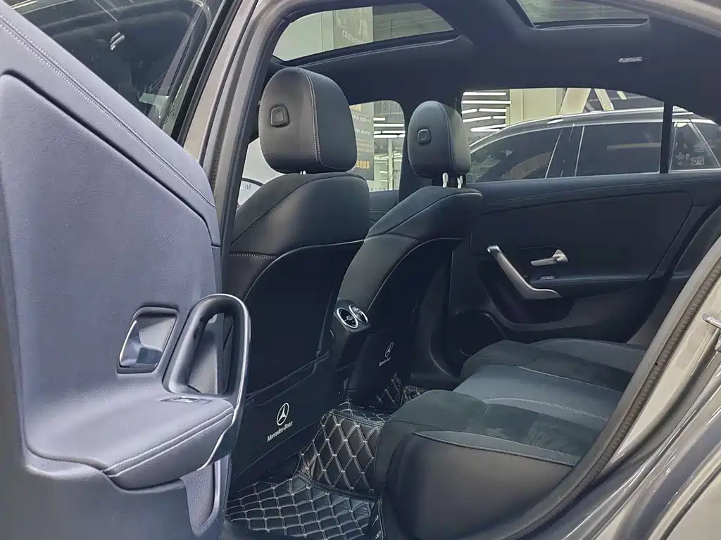 Mercedes-Benz A-Class A 2022 A 200 L Sport Fashion