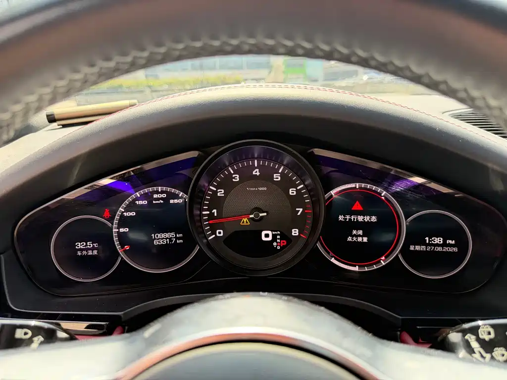 Porsche Cayenne — миниатюра 13
