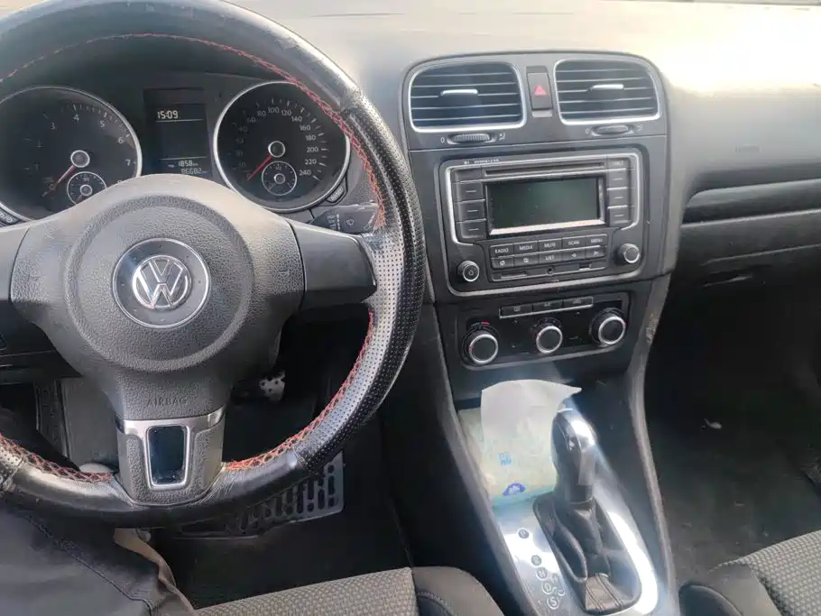 Volkswagen Golf — миниатюра 12