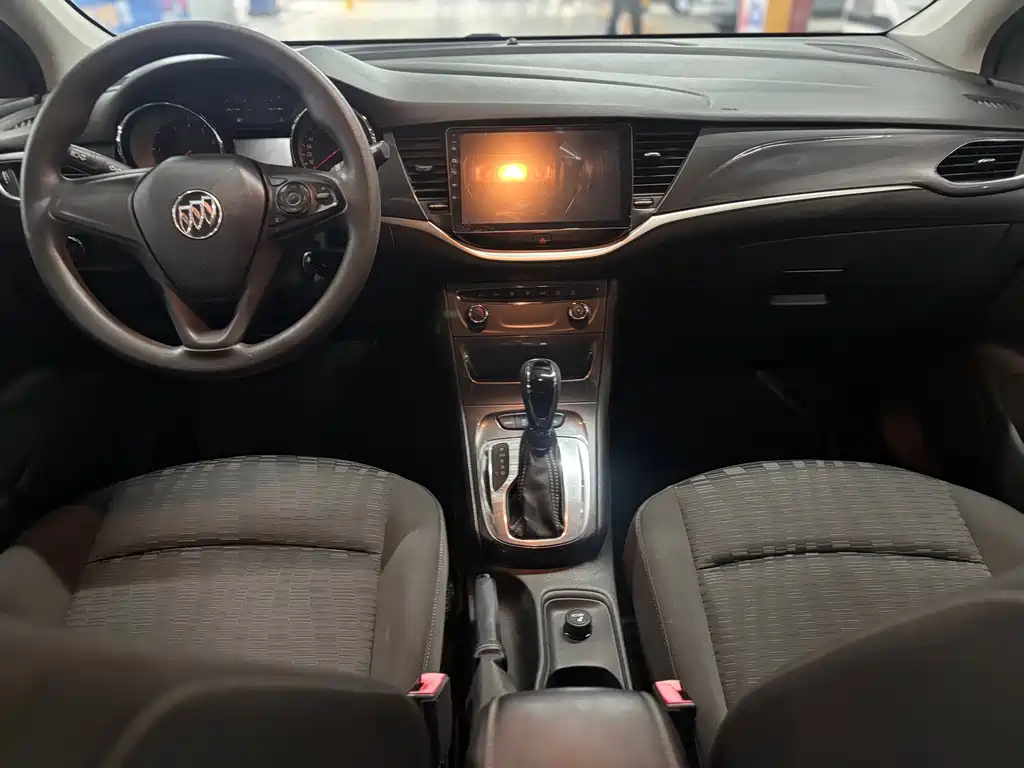 Buick Verano — миниатюра 18