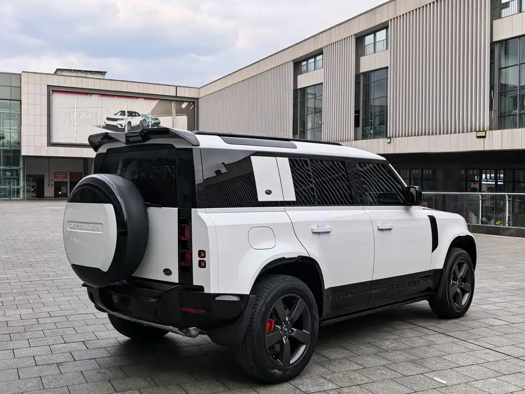 Land Rover Defender — миниатюра 5