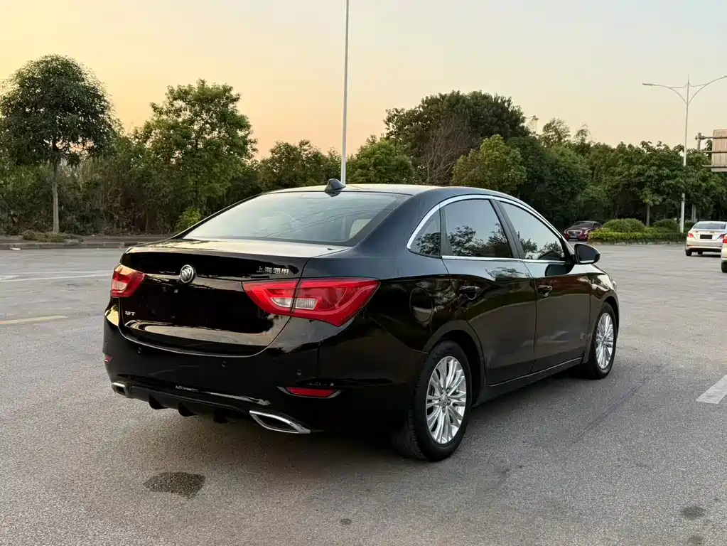 Buick Excelle — миниатюра 6
