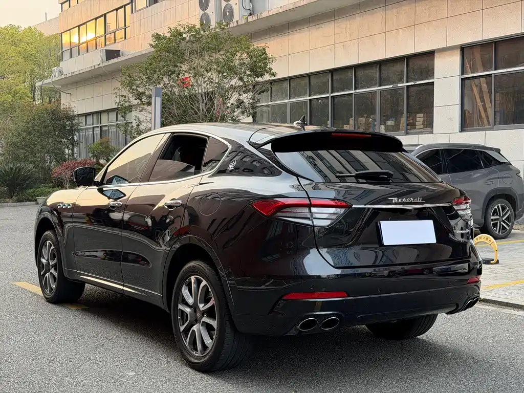 Maserati Levante — миниатюра 17