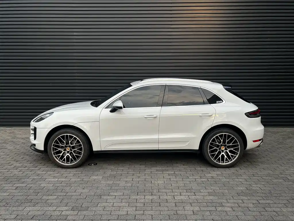 Porsche Macan — миниатюра 5