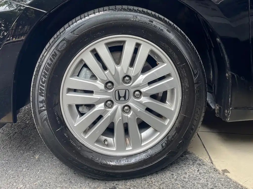 Honda Accord — миниатюра 16