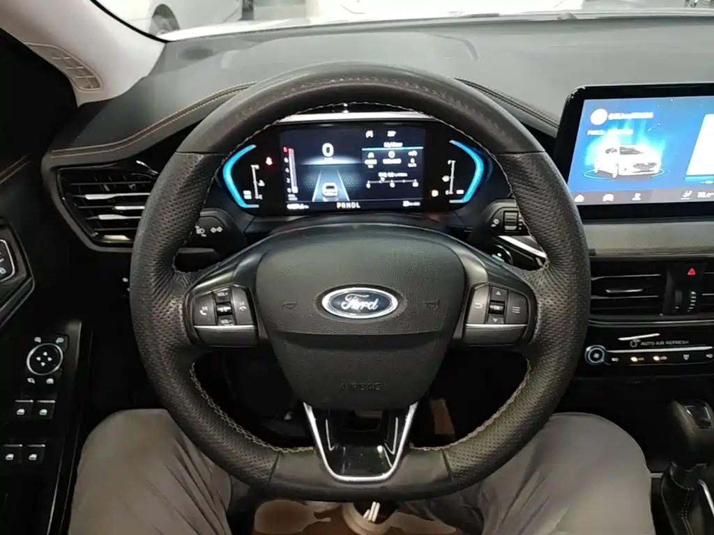 Ford Focus — миниатюра 11
