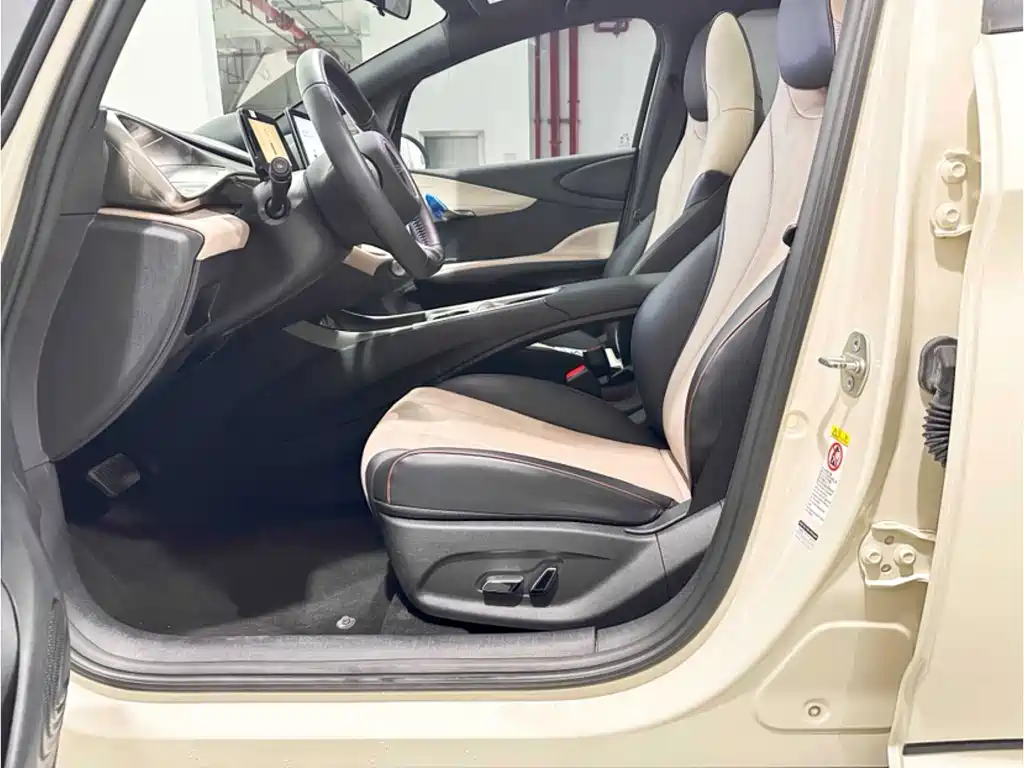 BYD Dolphin — миниатюра 12