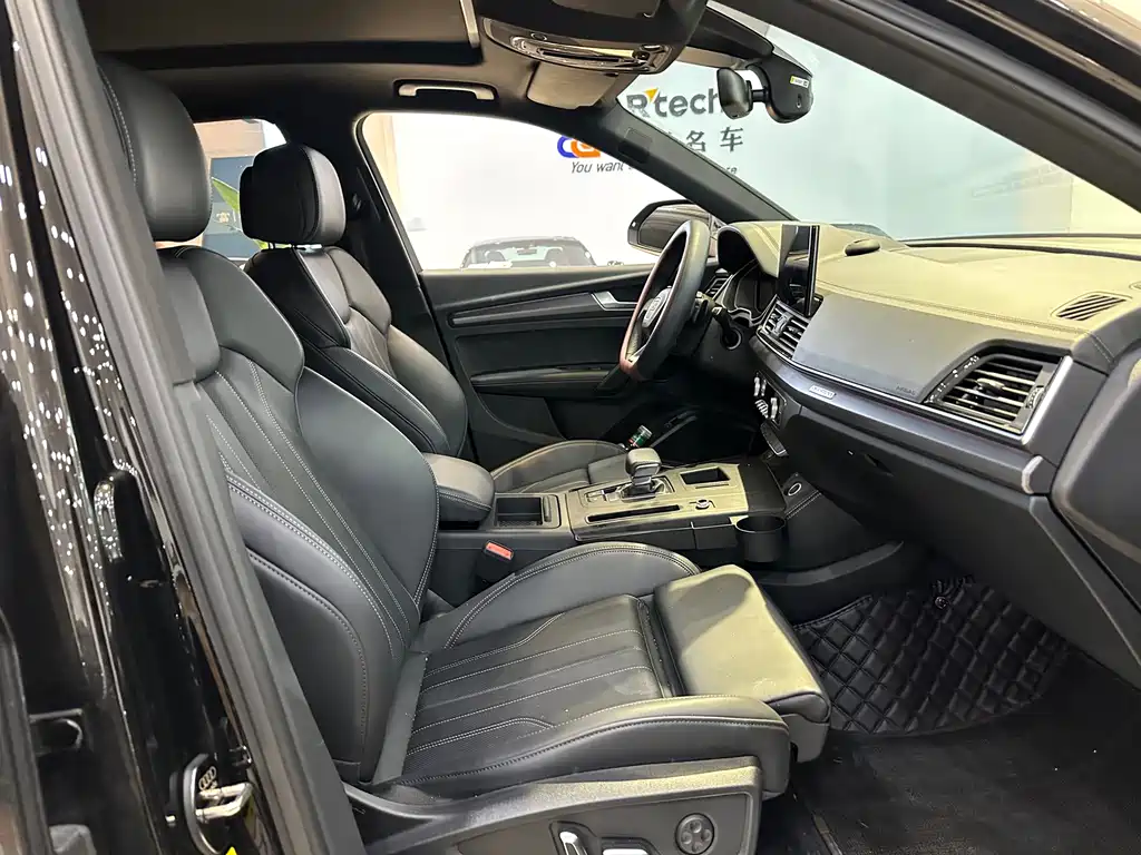 Audi Q5L — миниатюра 7