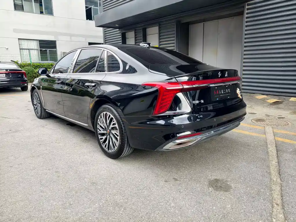 Hongqi Hongqi H5 — миниатюра 3