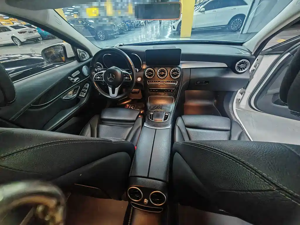 Mercedes-Benz C-Class — миниатюра 4