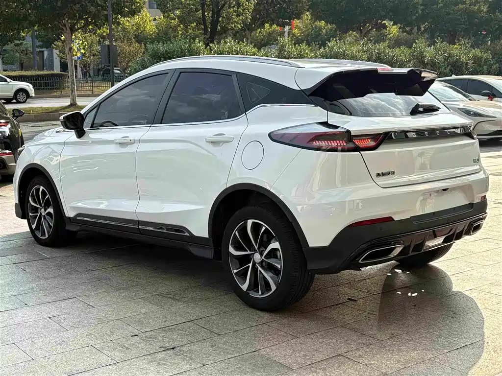Geely Emgrand S — миниатюра 13