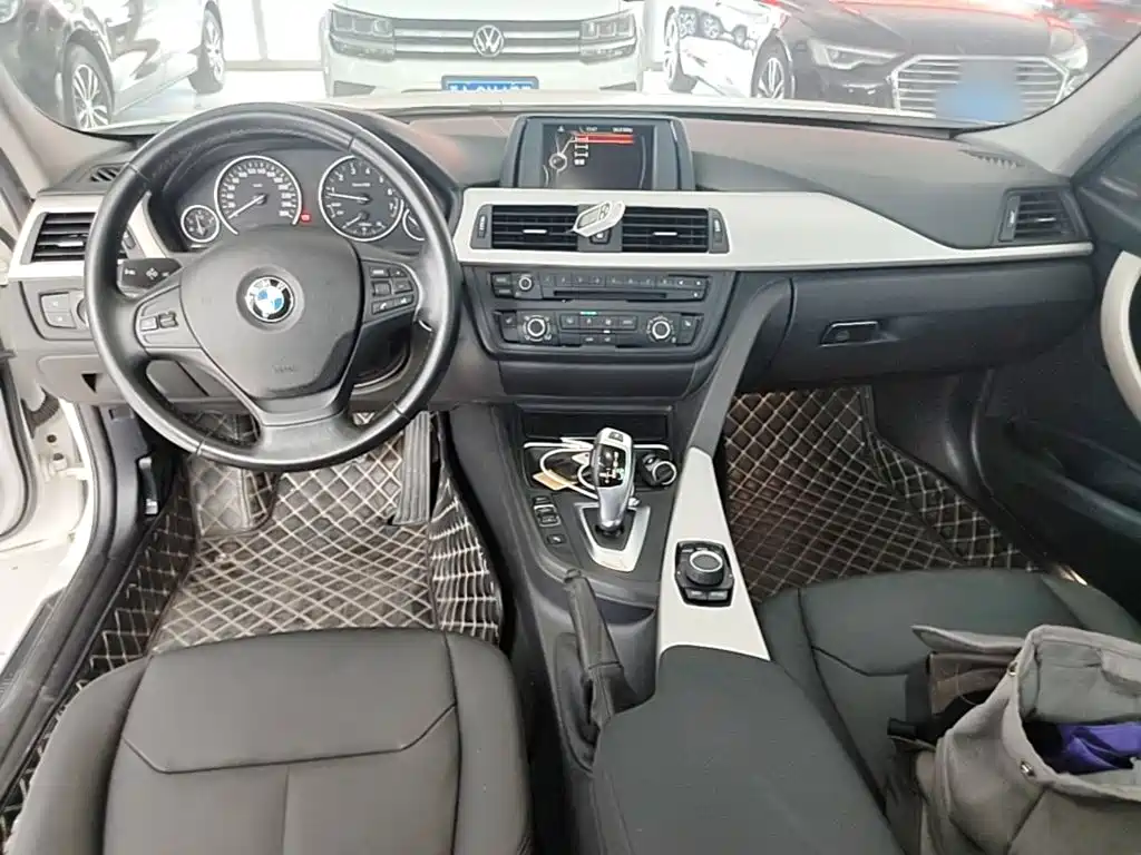 BMW 3 Series — миниатюра 10