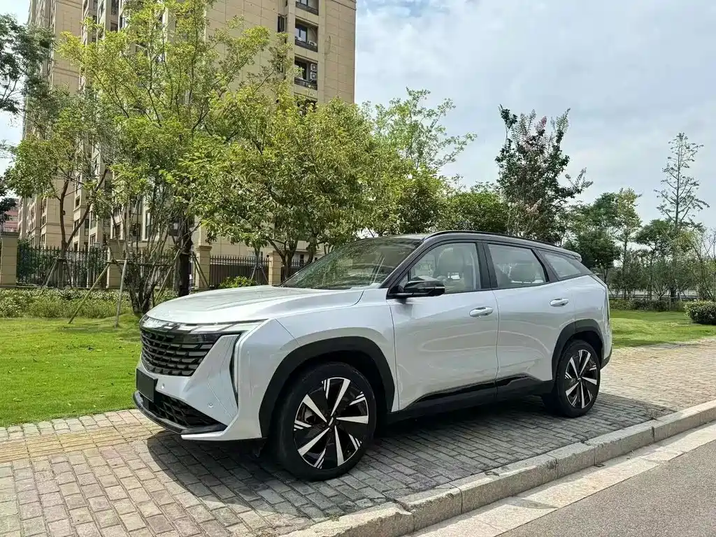 Geely Boyue L