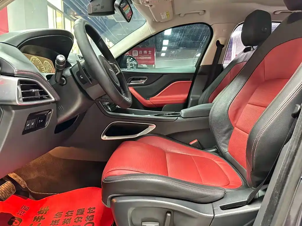 Jaguar F-PACE — миниатюра 8
