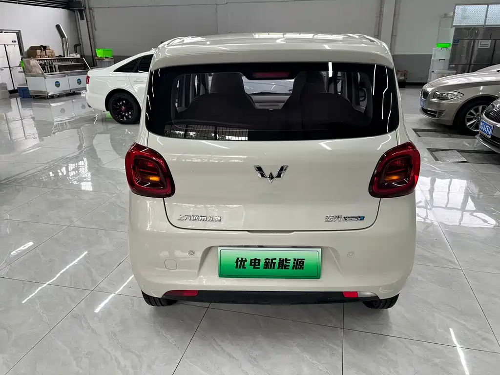 Wuling MINIEV — миниатюра 6