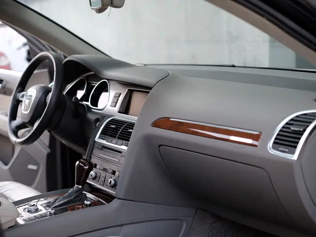 Audi Q7 — миниатюра 34