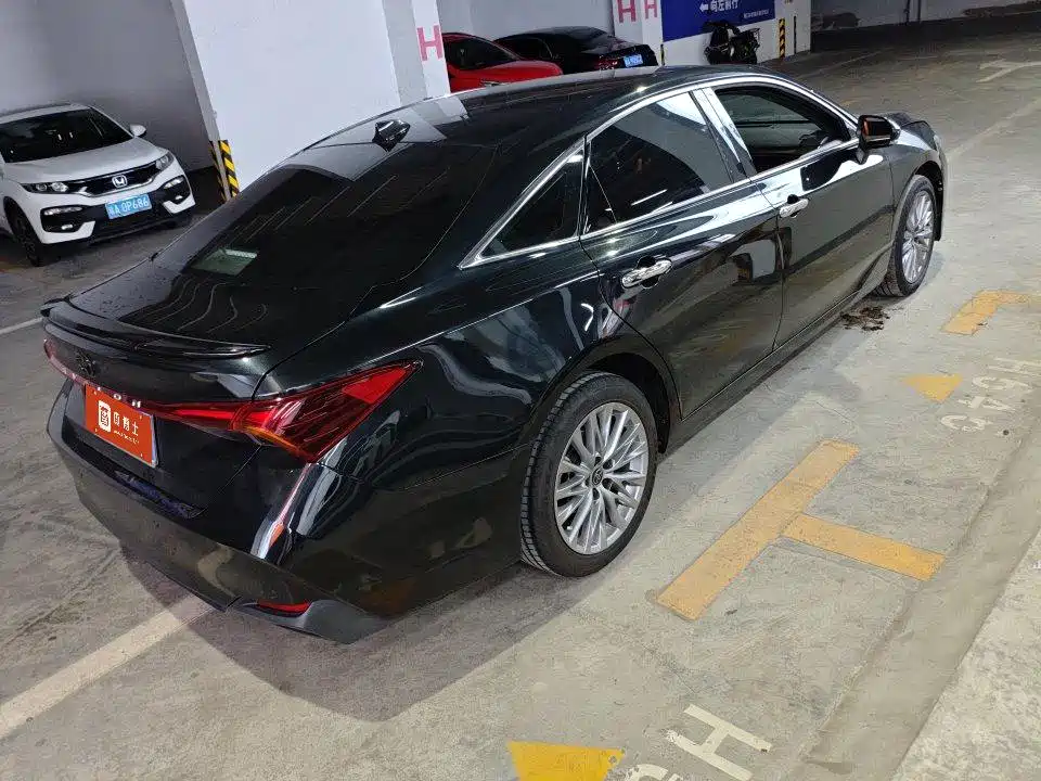 Toyota Avalon — миниатюра 6