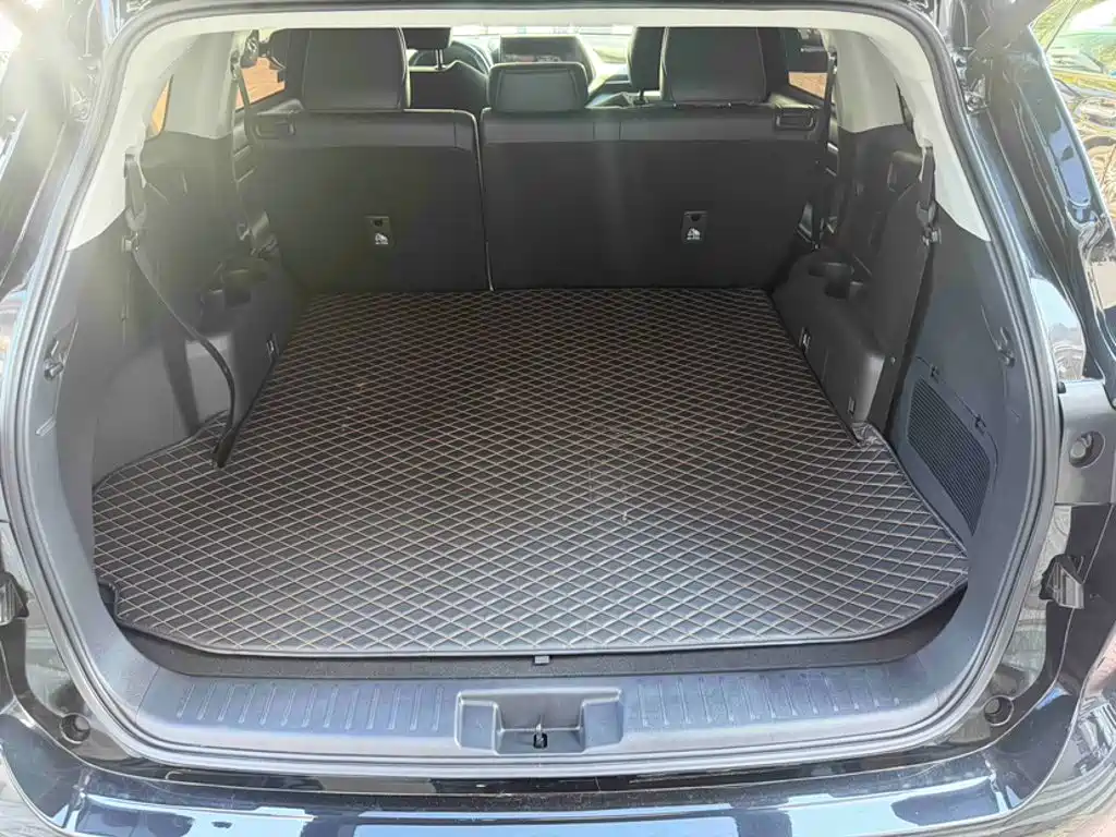 Toyota Highlander — миниатюра 16