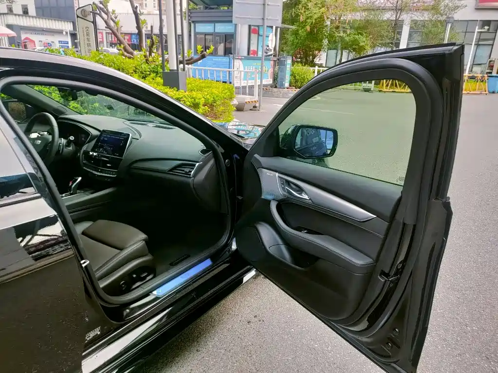 Cadillac CT5 — миниатюра 29