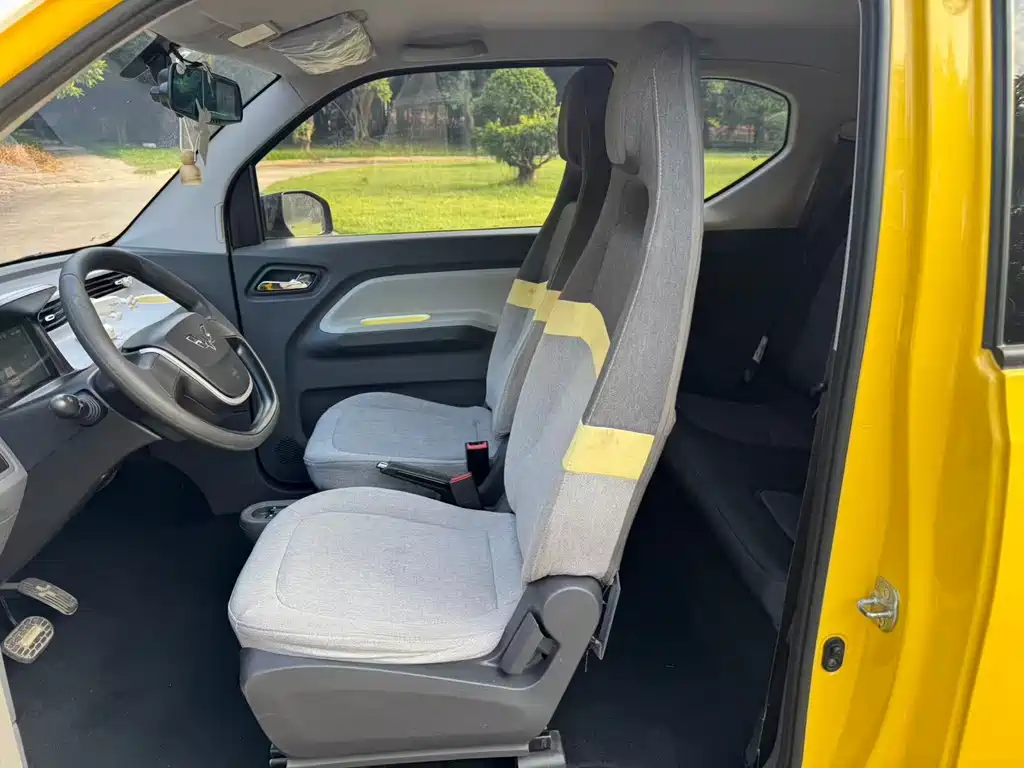 Wuling MINIEV — миниатюра 7