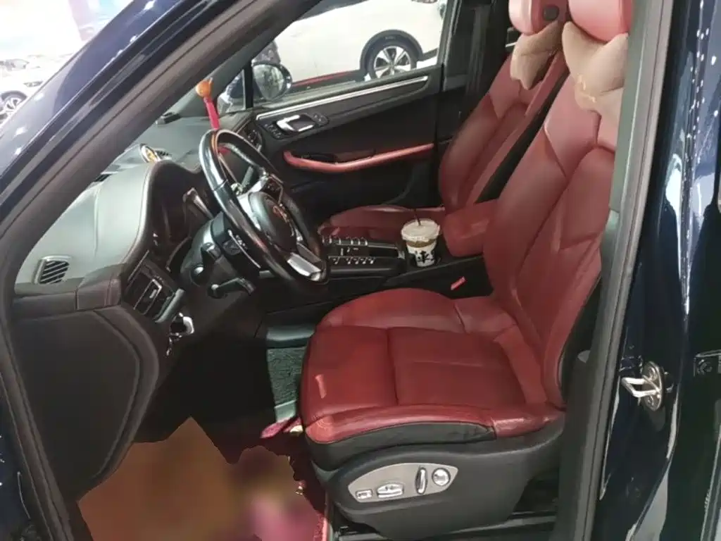 Porsche Macan — миниатюра 15