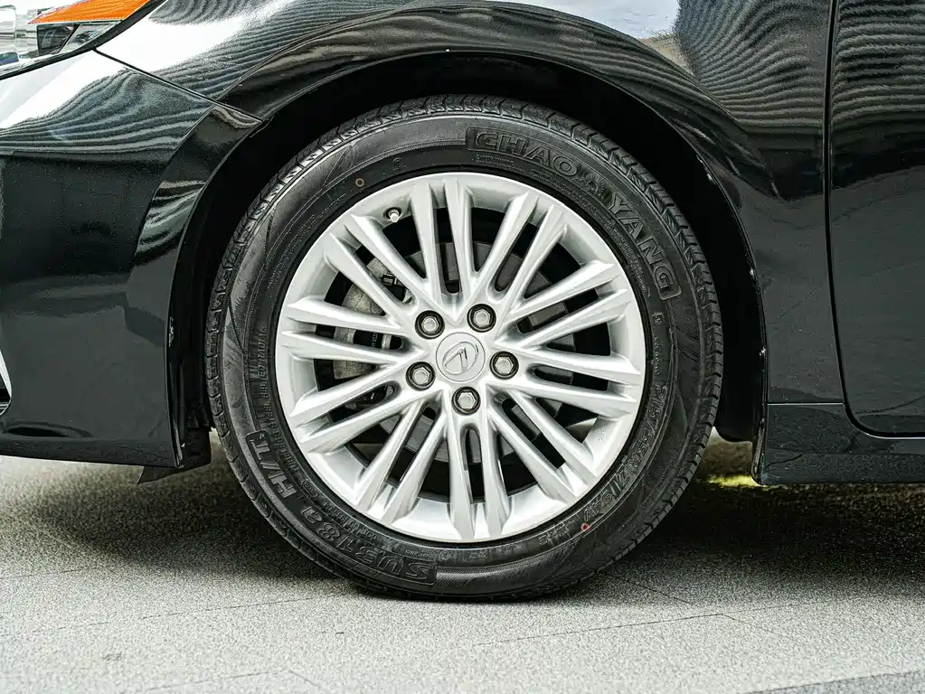 Lexus ES 2015 200 Elite