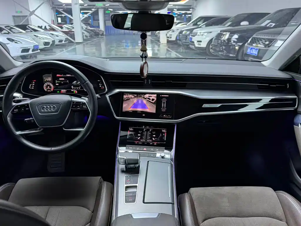 Audi A7L — миниатюра 7