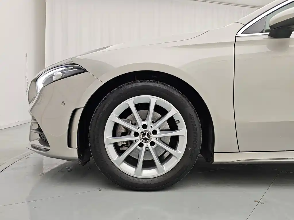 Mercedes-Benz A-Class — миниатюра 5