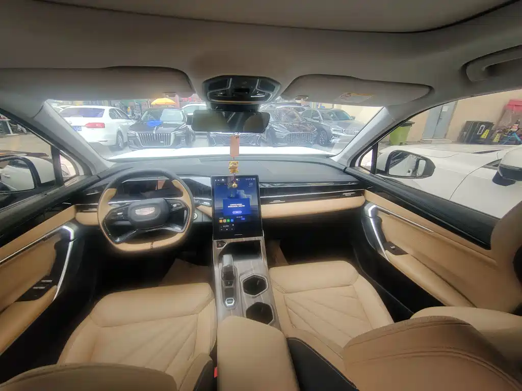 Geely Boyue L — миниатюра 9
