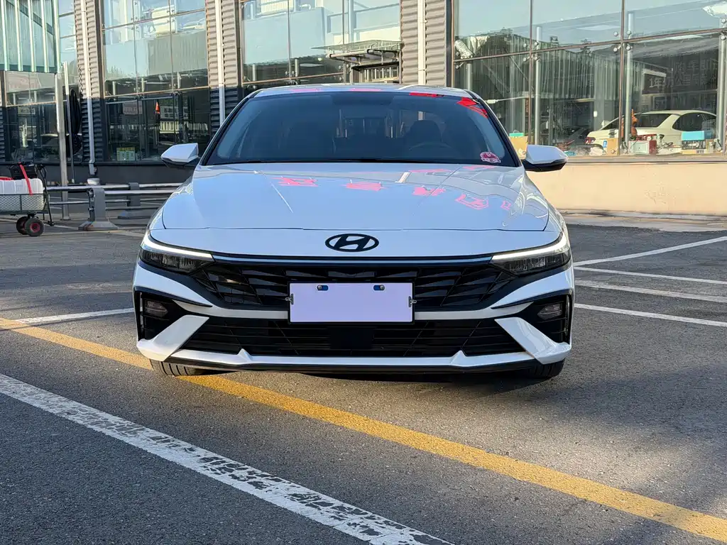 Hyundai Elantra — миниатюра 2