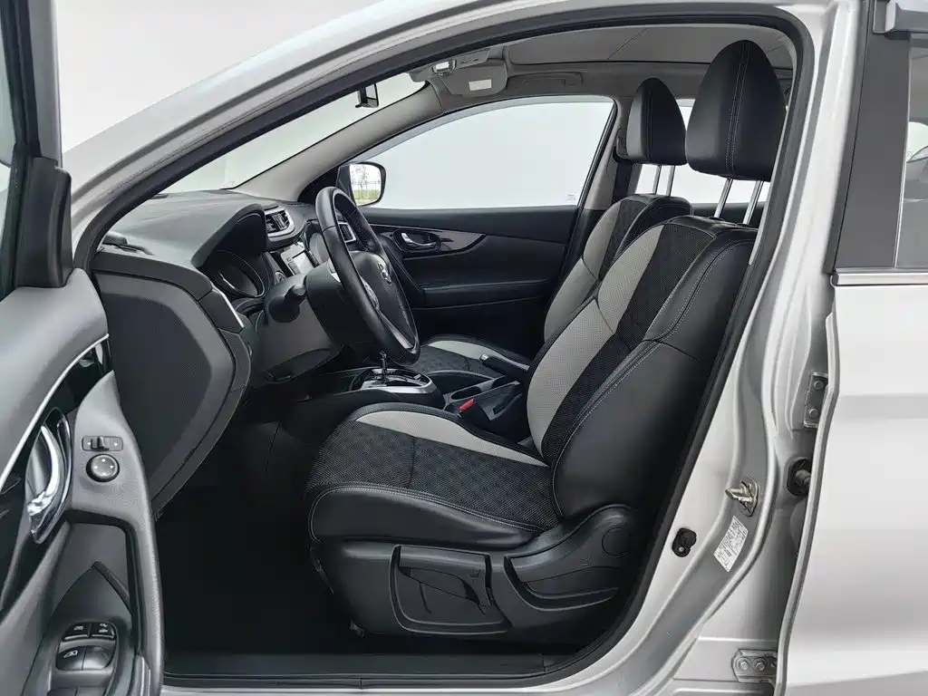 Nissan Qashqai — миниатюра 10