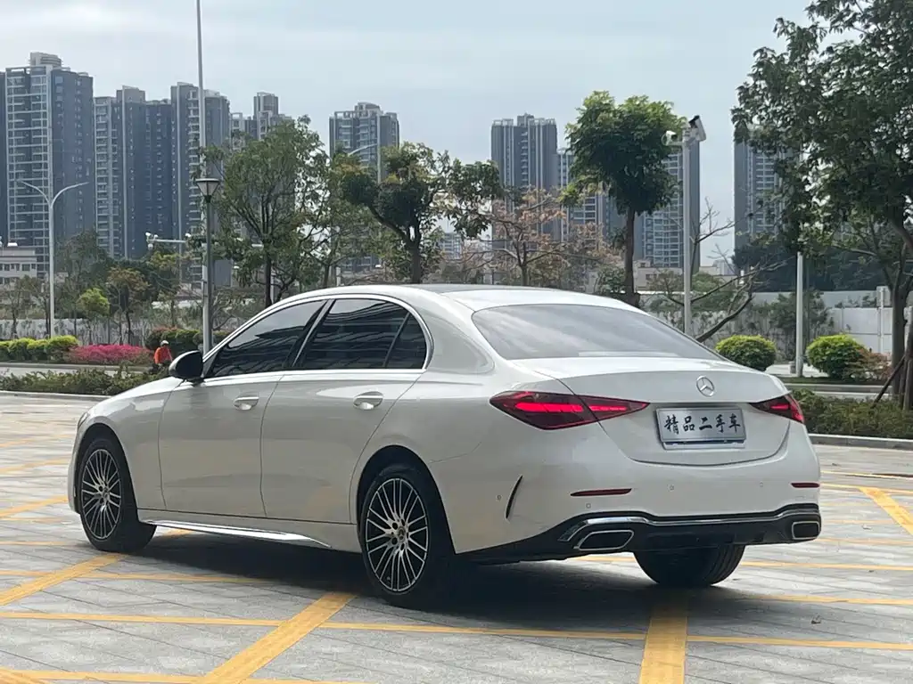 MERCEDES-BENZ C CLASS