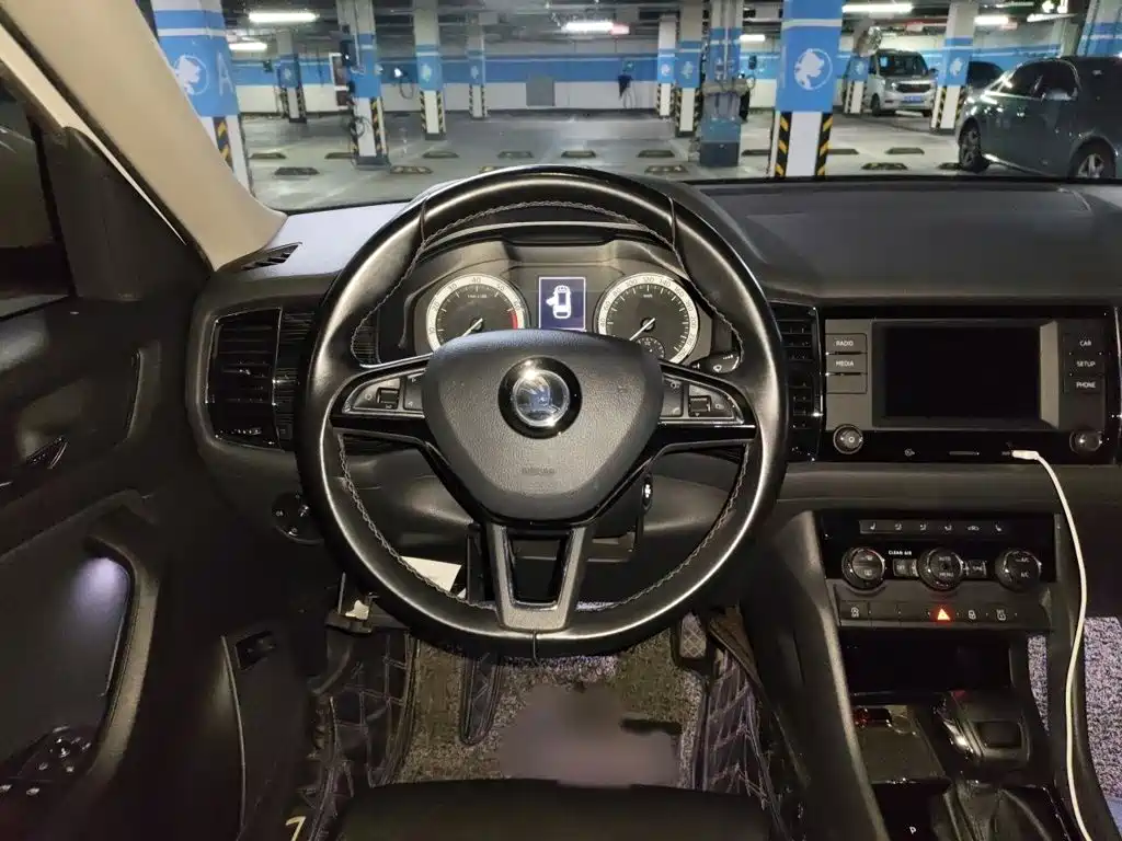 Skoda Kodiaq 2017 TSI330 7 мест Luxury