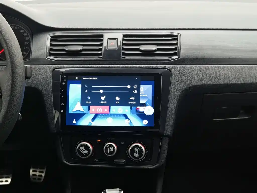 Volkswagen Santana — миниатюра 12