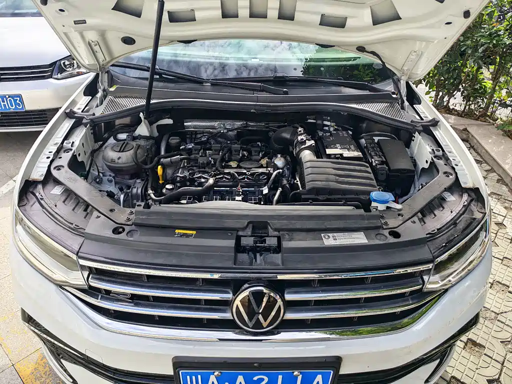 Volkswagen Tiguan L L 2024 330TSI AT R-Line